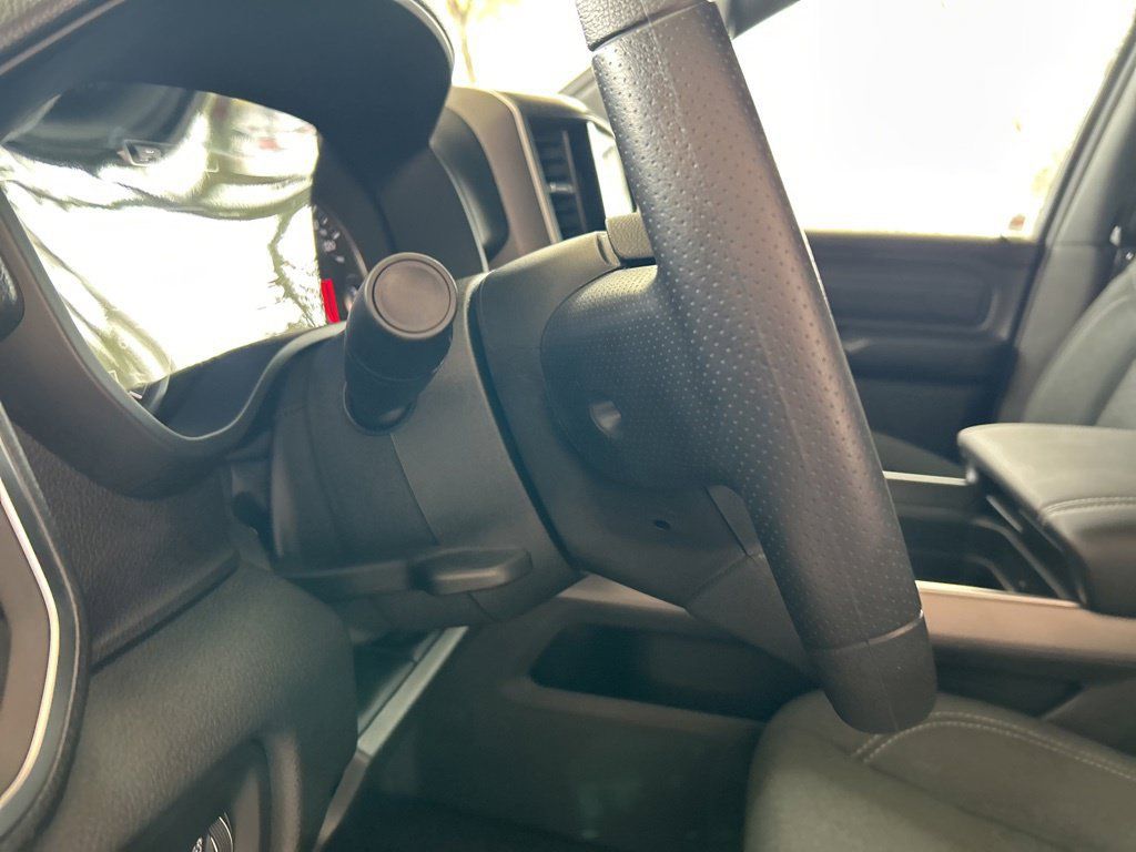 New 2025 RAM 1500 Tradesman AWD/4WD image 34