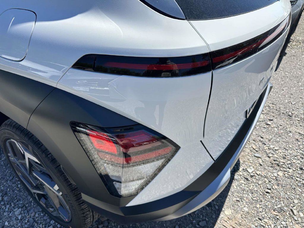 New 2026 Hyundai Kona SEL Premium AWD/4WD image 8