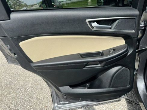Used 2022 Ford Edge SEL AWD/4WD image 23