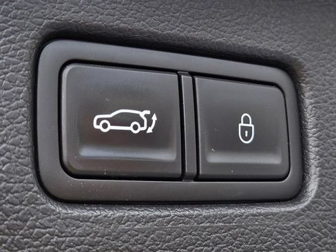 Used 2024 Genesis GV80 2.5T AWD/4WD image 19