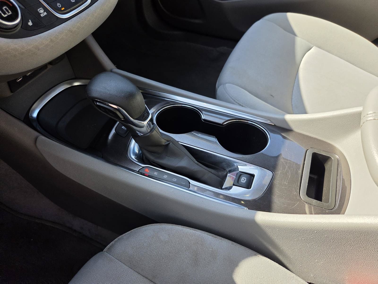 Used 2024 Chevrolet Malibu LT FWD image 24