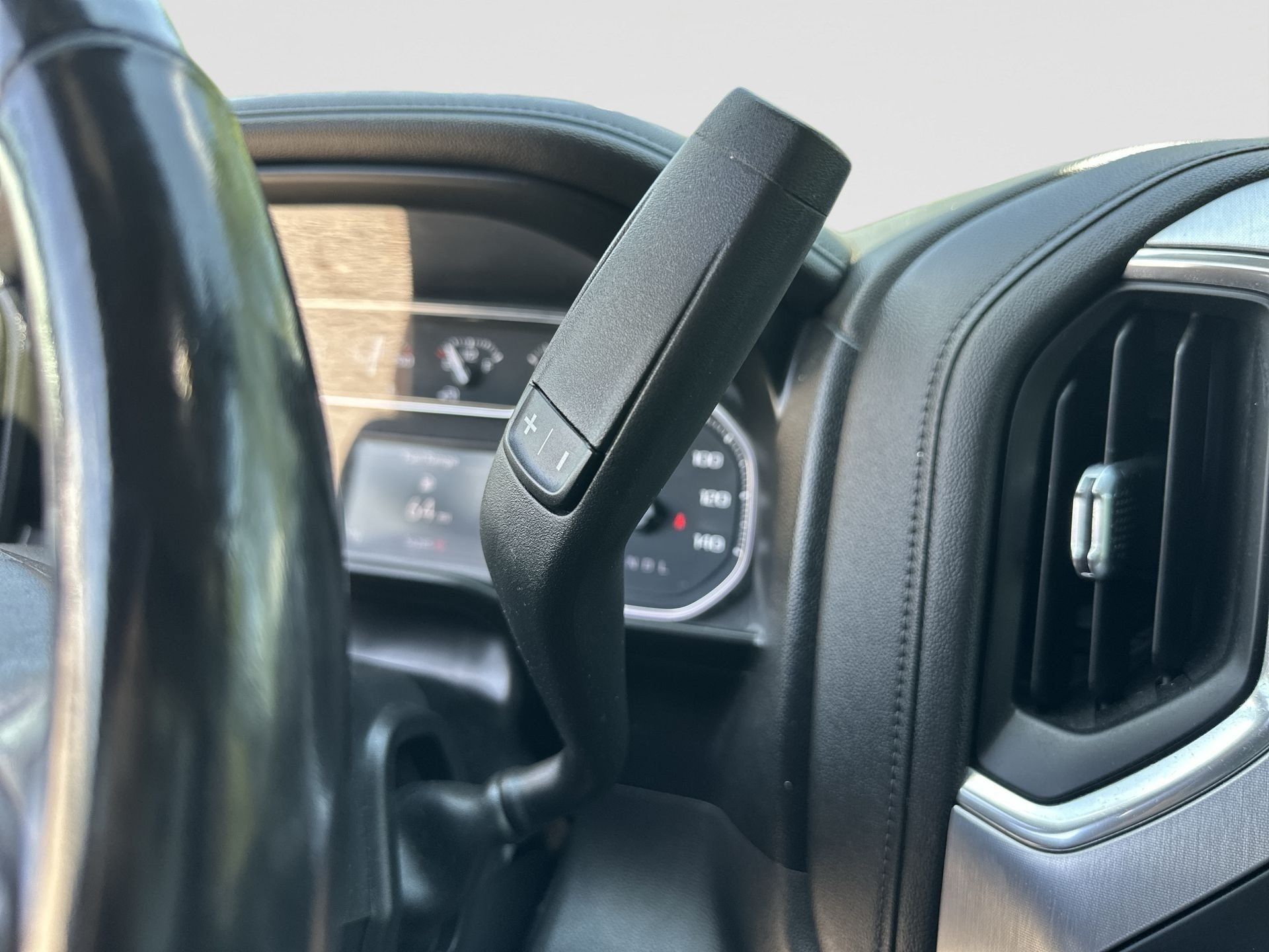 Certified 2021 GMC Sierra 1500 Elevation RWD image 16