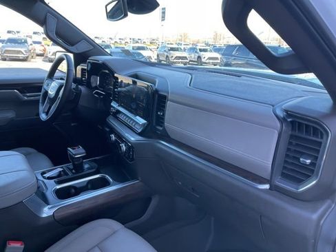 Certified 2025 GMC Sierra 1500 SLT w/ SLT Premium Plus Package image 20