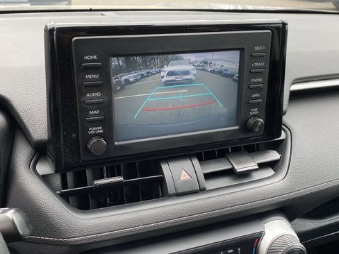 Used 2019 Toyota RAV4 LE w/ All Weather Liner Package AWD/4WD image 27