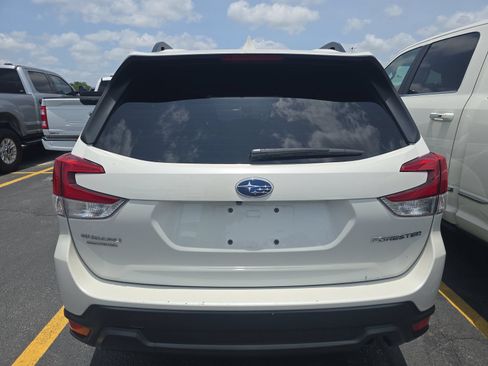 Used 2023 Subaru Forester Premium AWD/4WD image 6