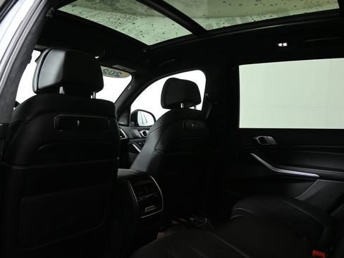 Certified 2024 BMW X7 xDrive40i w/ M Sport Package image 31