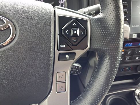 Used 2020 Toyota 4Runner Limited image 25