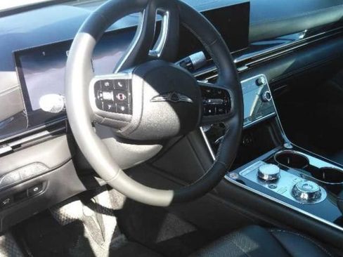 Used 2025 Genesis GV80 2.5T Standard image 3