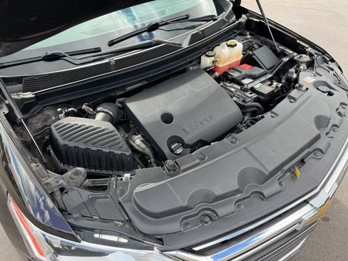 Used 2018 Chevrolet Traverse LT FWD image 26