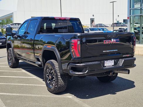 Used 2025 GMC Sierra 2500 AT4X AWD/4WD image 3