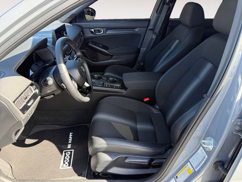 Used 2025 Honda Civic Sport image 10