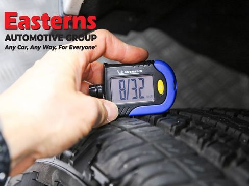 Used 2024 Chevrolet Colorado W/T w/ Technology Package image 28