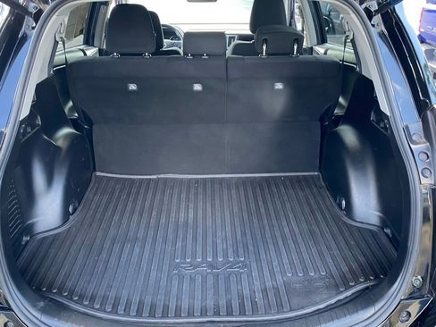 Used 2018 Toyota RAV4 XLE w/ Plus Extra Value Package AWD/4WD image 11