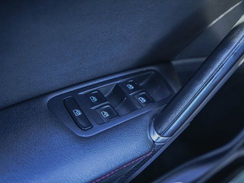 Used 2018 Volkswagen GTI Autobahn image 20