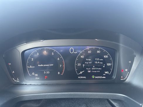 Certified 2024 Honda Pilot Elite image 30