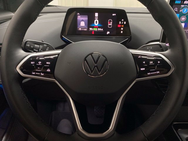Used 2025 Volkswagen ID.4 Pro RWD image 39