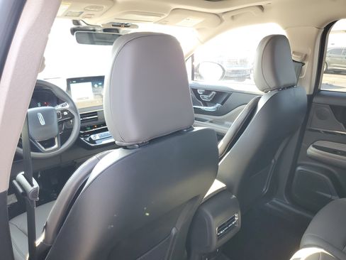 New 2025 Lincoln Corsair Reserve image 26