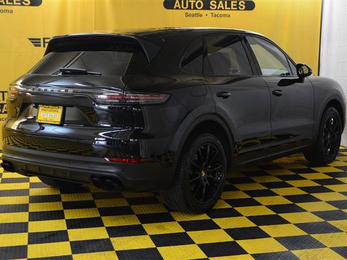 Used 2019 Porsche Cayenne image 10