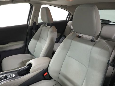 Used 2022 Honda HR-V EX image 11