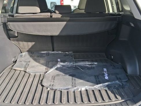 Used 2020 Toyota RAV4 XLE image 23