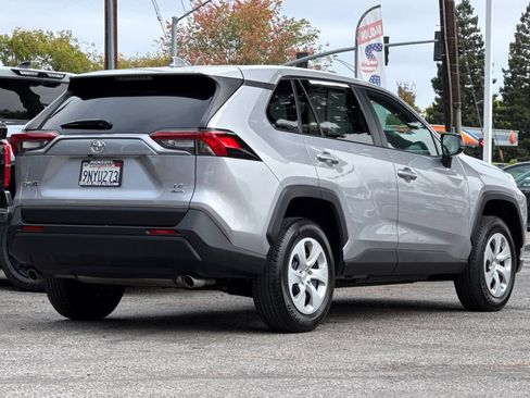 Certified 2024 Toyota RAV4 LE AWD/4WD image 3