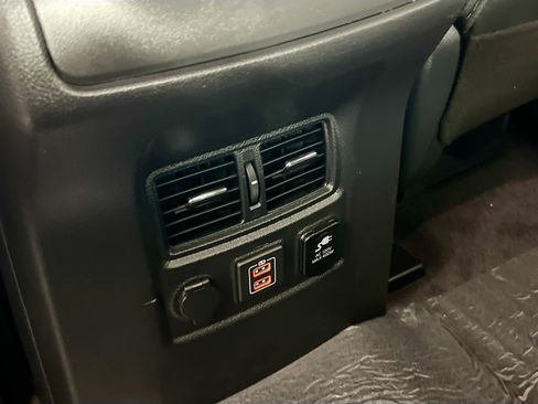 Used 2021 Nissan Titan PRO-4X w/ Pro-4x Utility Package AWD/4WD image 22