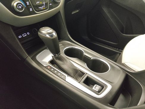 Used 2020 Chevrolet Equinox LS w/ LS Convenience Package image 26