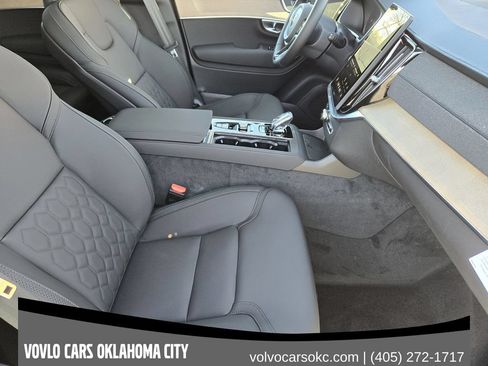 Used 2026 Volvo XC90 B6 Plus w/ Protection Package Premier AWD/4WD image 14