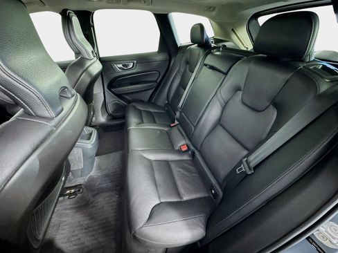 Used 2023 Volvo XC60 B5 Plus w/ Climate Package image 25