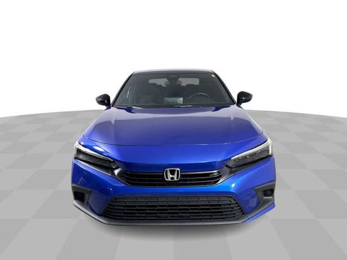 Used 2023 Honda Civic Sport image 3