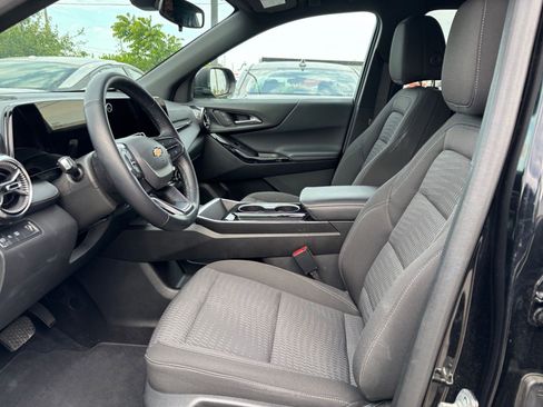 Used 2025 Chevrolet Equinox LT FWD image 27