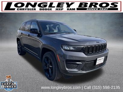 Used 2023 Jeep Grand Cherokee Altitude