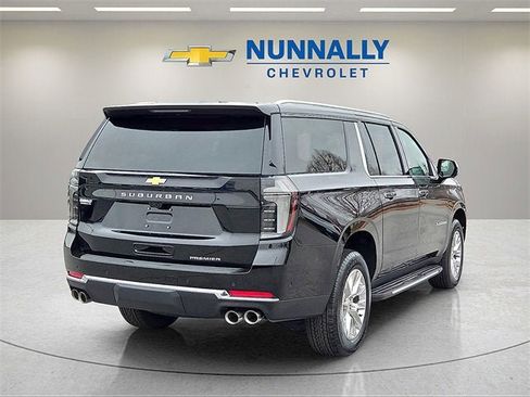 New 2026 Chevrolet Suburban Premier image 5