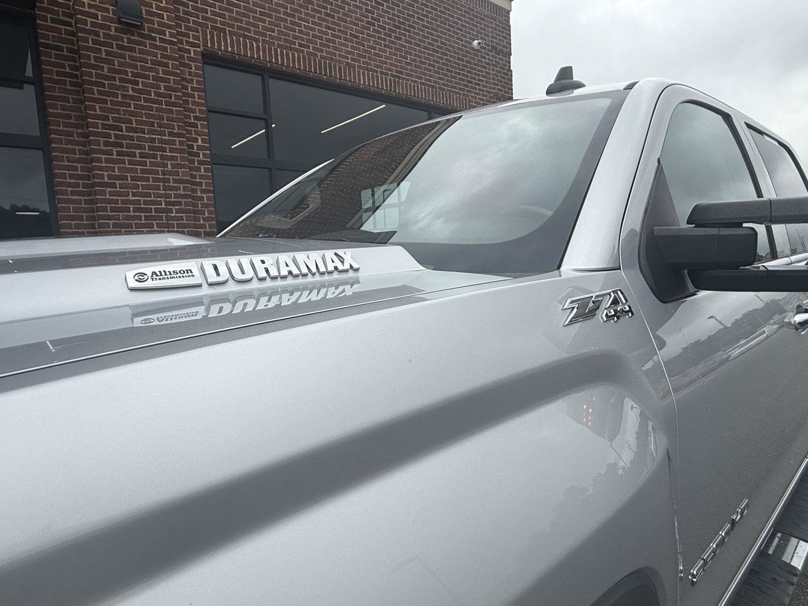 Used 2018 GMC Sierra 2500 SLT w/ Duramax Plus Package AWD/4WD image 27