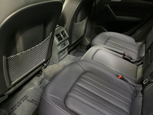 Used 2023 Audi Q5 2.0T Premium Plus w/ Premium Plus Package image 11