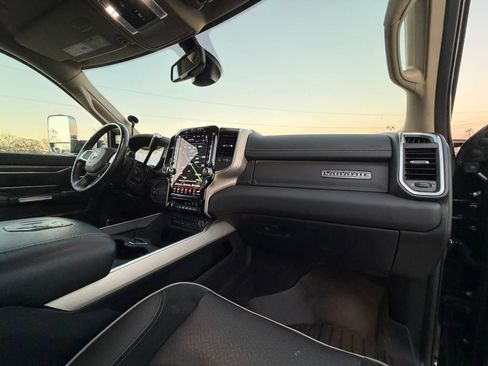 Used 2019 RAM 2500 Laramie image 24