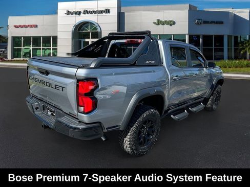 Used 2025 Chevrolet Colorado ZR2 w/ Midnight Edition image 10