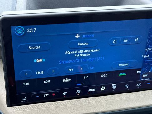 Used 2025 Ford Maverick Lariat image 17