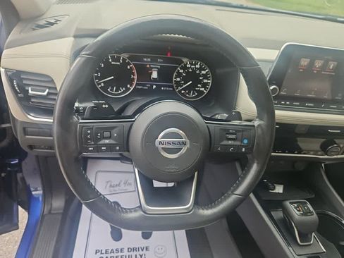 Used 2021 Nissan Rogue SV w/ Premium Package AWD/4WD image 13