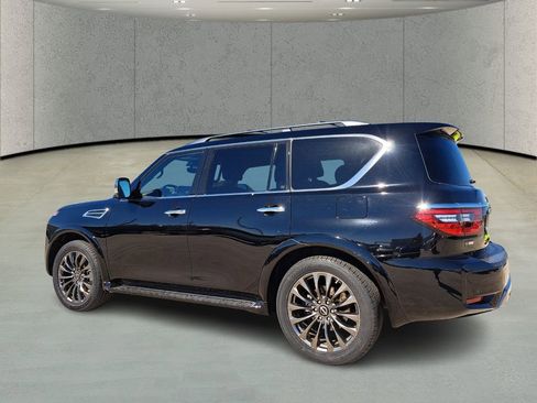 Used 2024 Nissan Armada Platinum w/ Captain's Chairs Package image 7