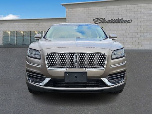 Used 2019 Lincoln Nautilus Select image 2