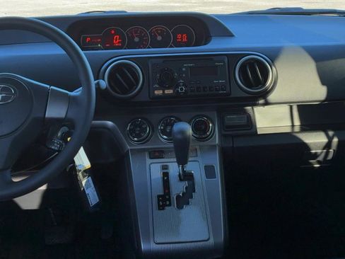 Used 2013 Scion xB image 8