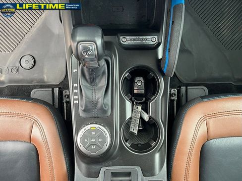 Used 2023 Ford Bronco Outer Banks w/ Sasquatch Package image 26