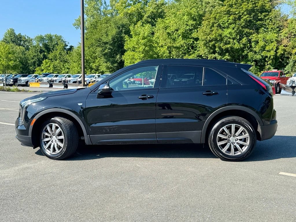 Used 2023 Cadillac XT4 Sport AWD/4WD image 3