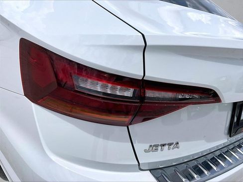 Used 2019 Volkswagen Jetta SE FWD image 30