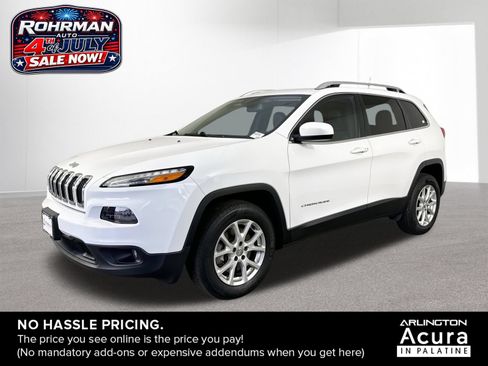 Used 2018 Jeep Cherokee Latitude Plus w/ Cold Weather Group AWD/4WD image 1