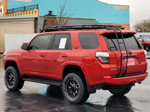 Used 2020 Toyota 4Runner SR5 image 4