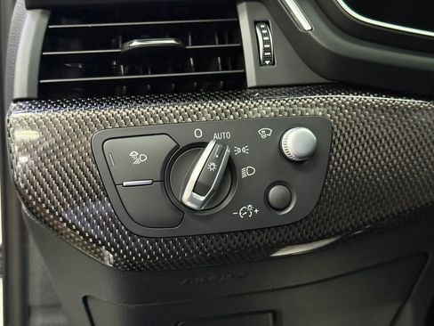 Used 2020 Audi S4 Prestige w/ Prestige Package image 25