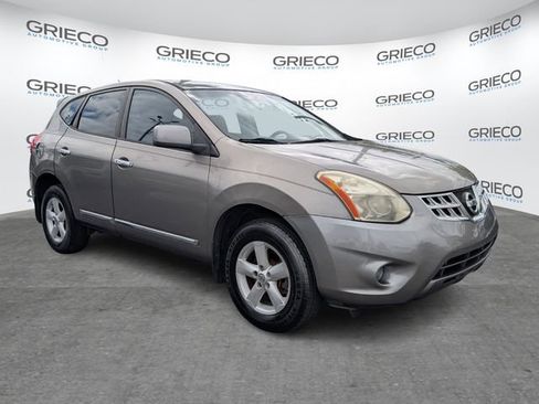 Used 2013 Nissan Rogue S w/ Special Edition Pkg FWD image 1