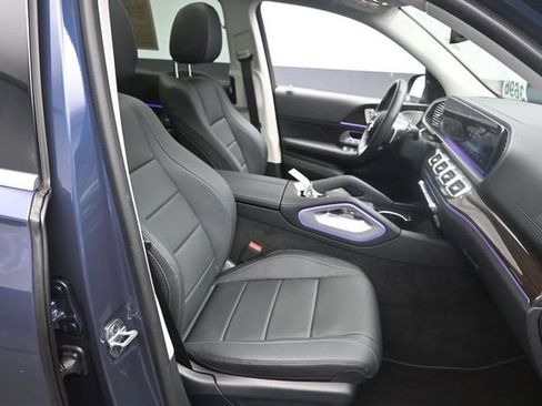 Used 2026 Mercedes-Benz GLS 450 4MATIC image 31